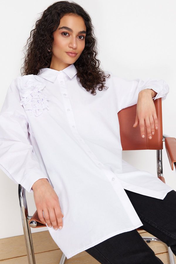 Trendyol Trendyol White Applique Flower Detailed Cotton Woven Shirt