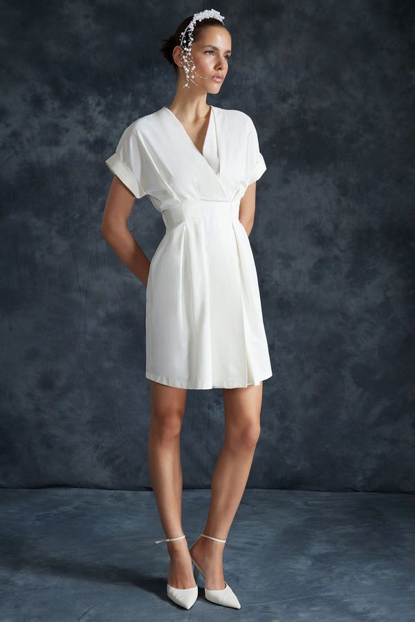Trendyol Trendyol White Double Breasted Neckline A-Line Mini Woven Dress