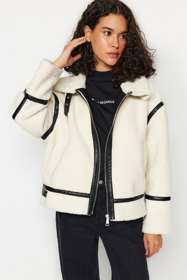 Trendyol Trendyol White Oversize Plush Faux Leather Detailed Biker Coat