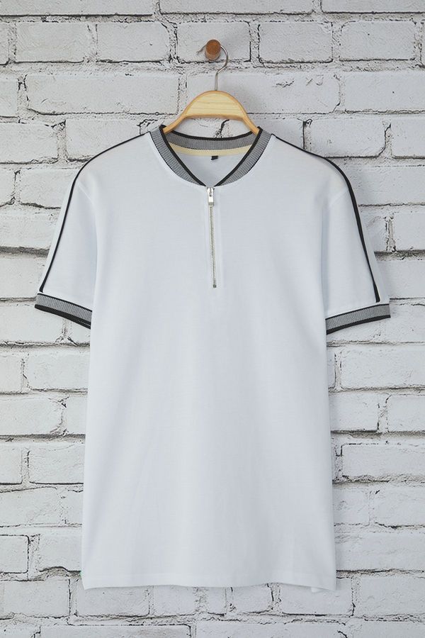 Trendyol Trendyol White Regular Cut Piping Judge Collar Polo Neck T-shirt