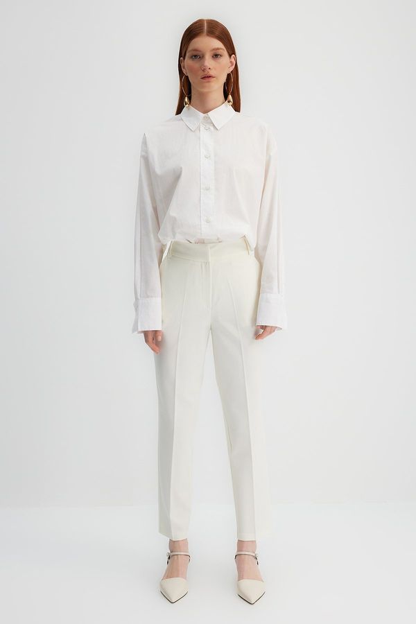 Trendyol Trendyol X Kevser Sarıoğlu Ecru Панталони с висока талия