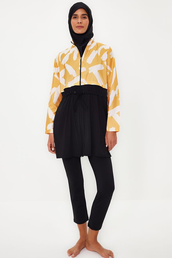 Trendyol Trendyol Yellow Fully Covered 4-Piece Patterned Swimsuit Set