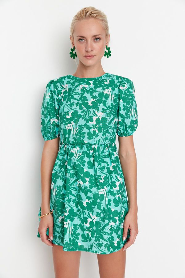 Trendyol Trendyol зелени тъкани флорални обратно детайл мини тъкани рокля
