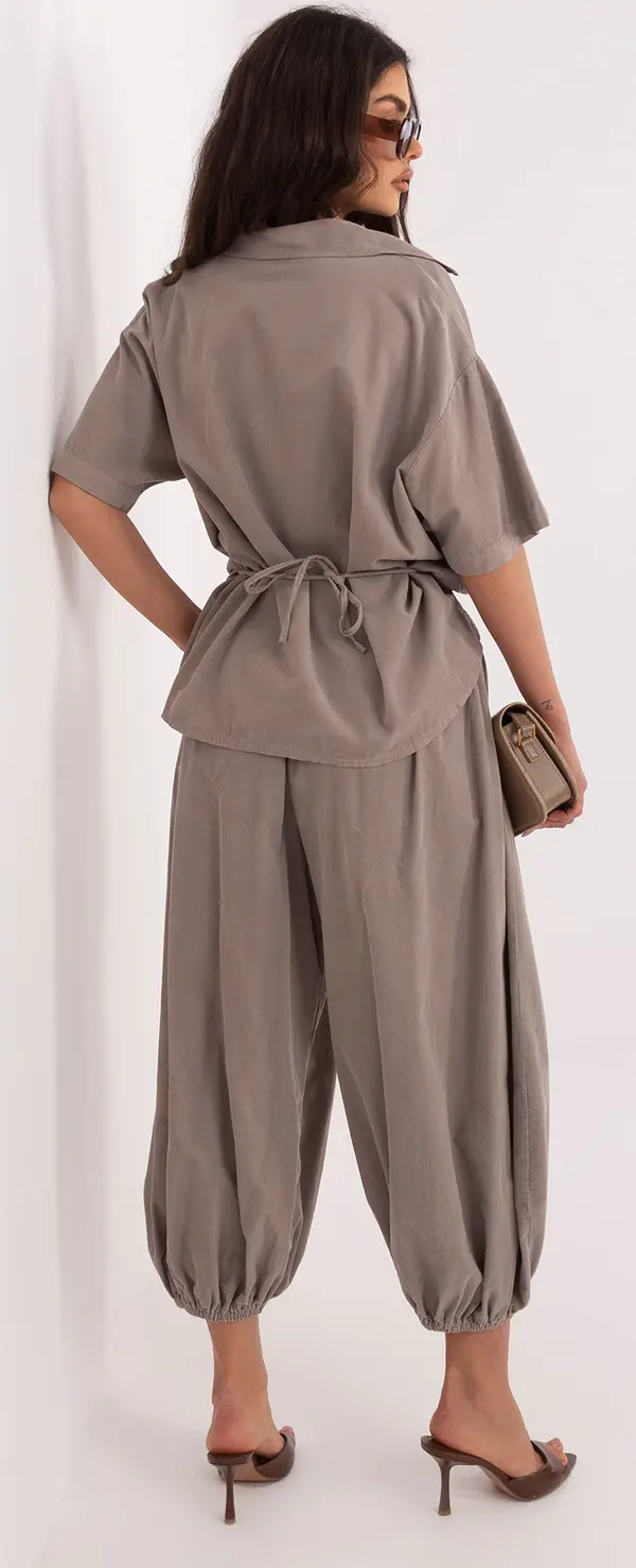 Italy Moda Тъмнобежови кадифени панталони