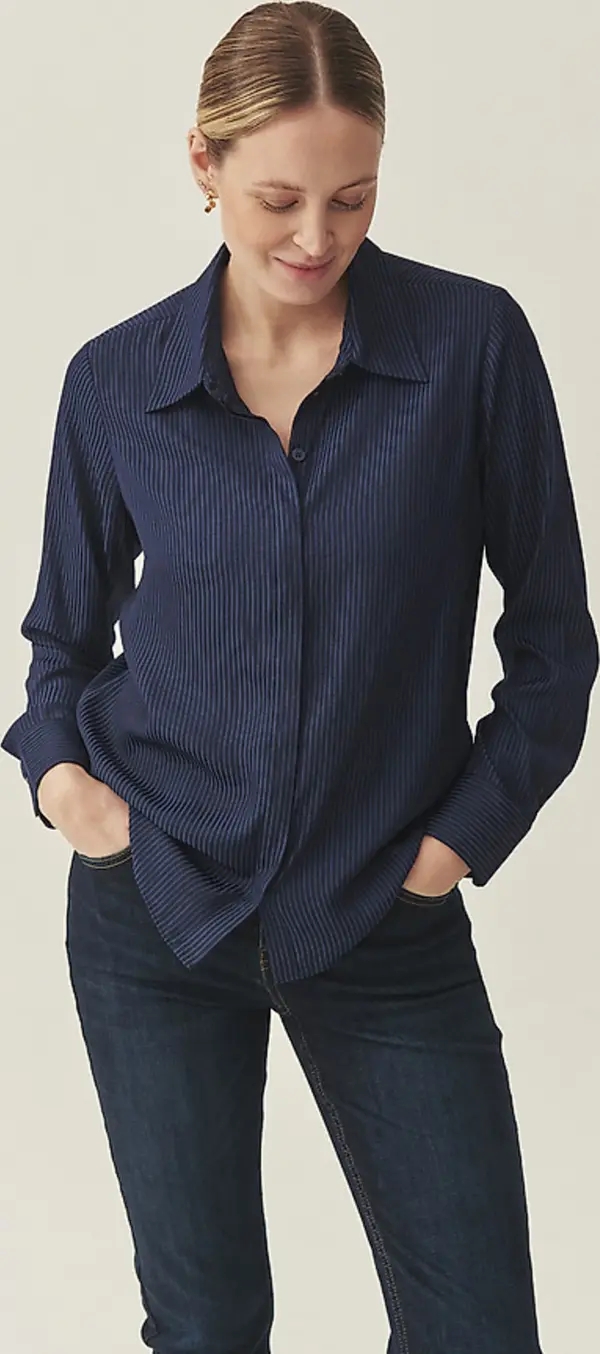 Tatuum Тъмносина сатенена риза на райета