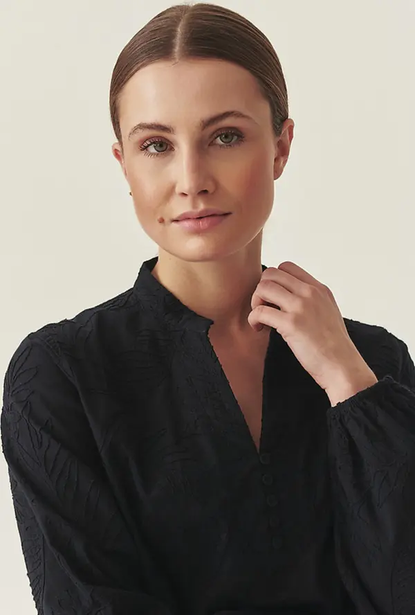 Tatuum Тъмносиня блуза с бродерия Tanti Tatuum