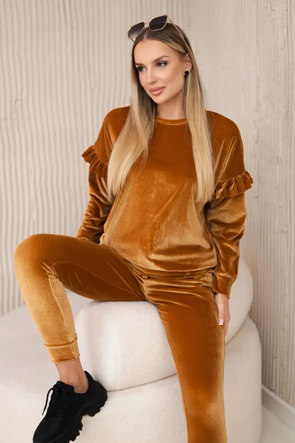 Kesi Velour set with frills camel