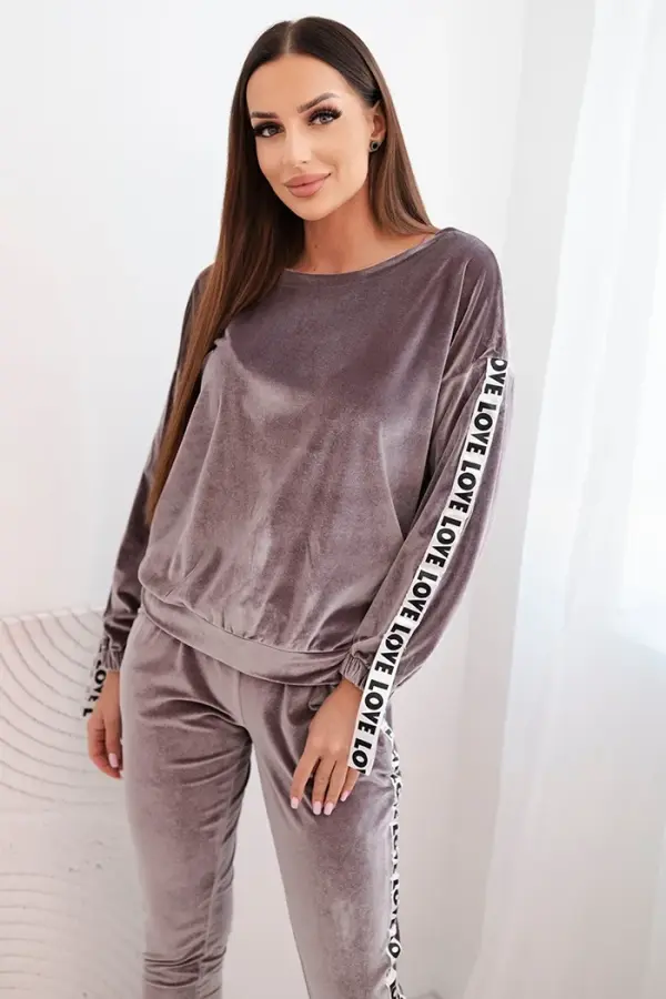 Kesi Велурен комплект Kesi, цвят Love grey