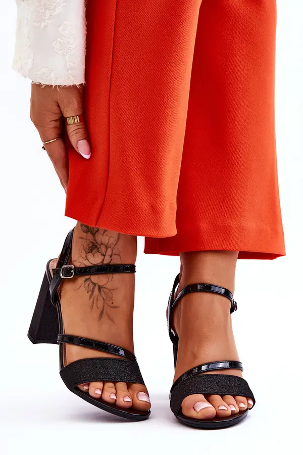 VINCEZA VINCEZA Гланцови сандали на висок ток Черни Alicia