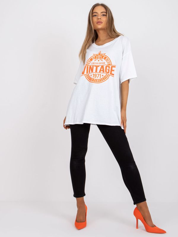 Fashionhunters White and orange cotton T-shirt with application