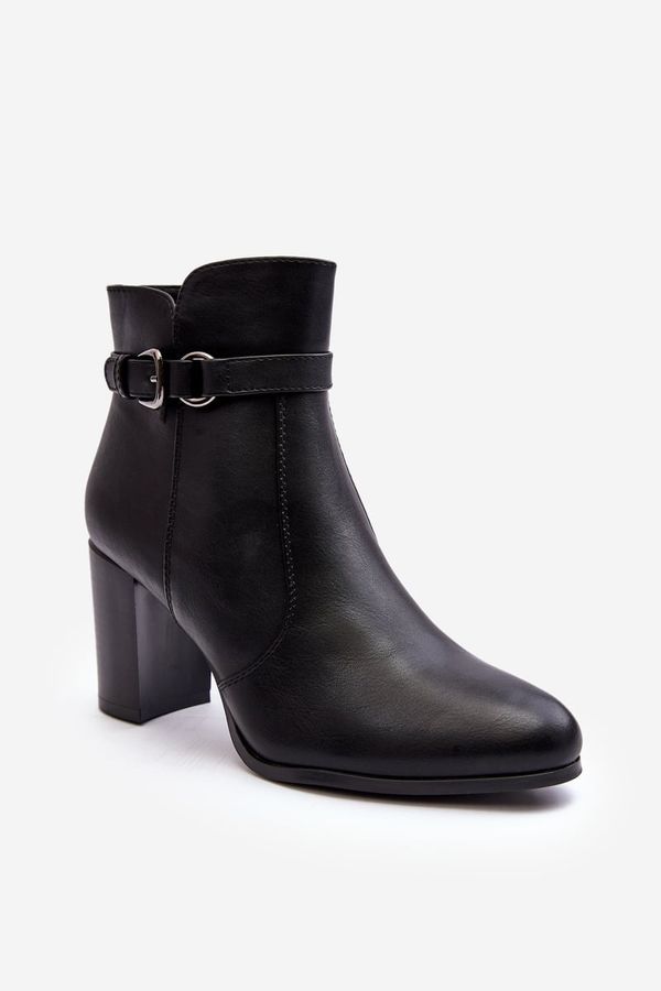 Kesi Women's leather ankle boots with buckle Black Lasima