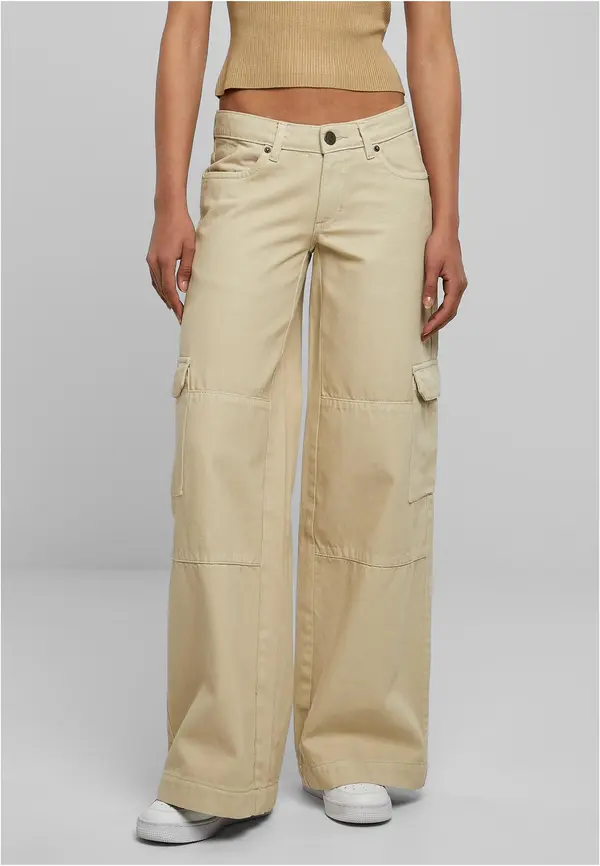 Urban Classics Women's low-waisted cargo denim offwhite raw