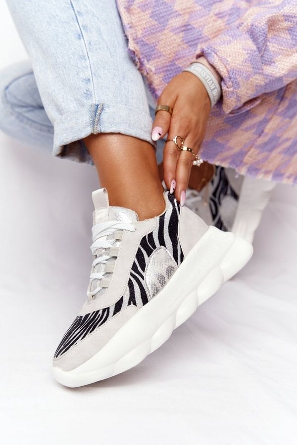 Kesi Women's sports shoes on the platform Lu Boo gray