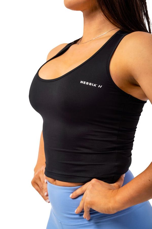 NEBBIA Women's tank top Nebbia Sporty Slim-Fit Crop Tank Top 422 black M