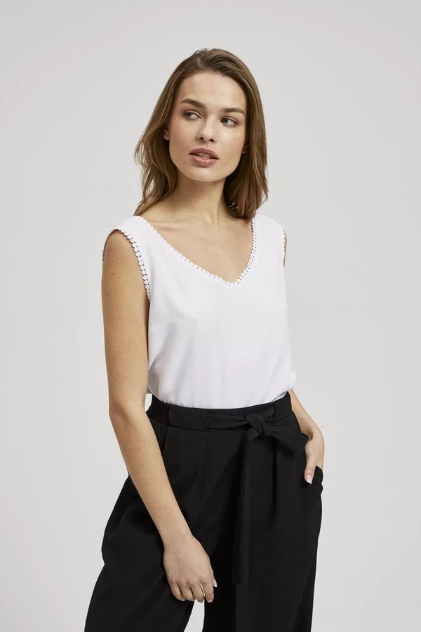 Moodo Women's tank top with a V-neck MOODO - white