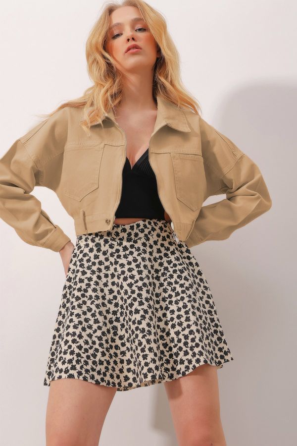 Trend Alaçatı Stili Яке Trend Alaçatı Stili - Бежово - Редовна кройка