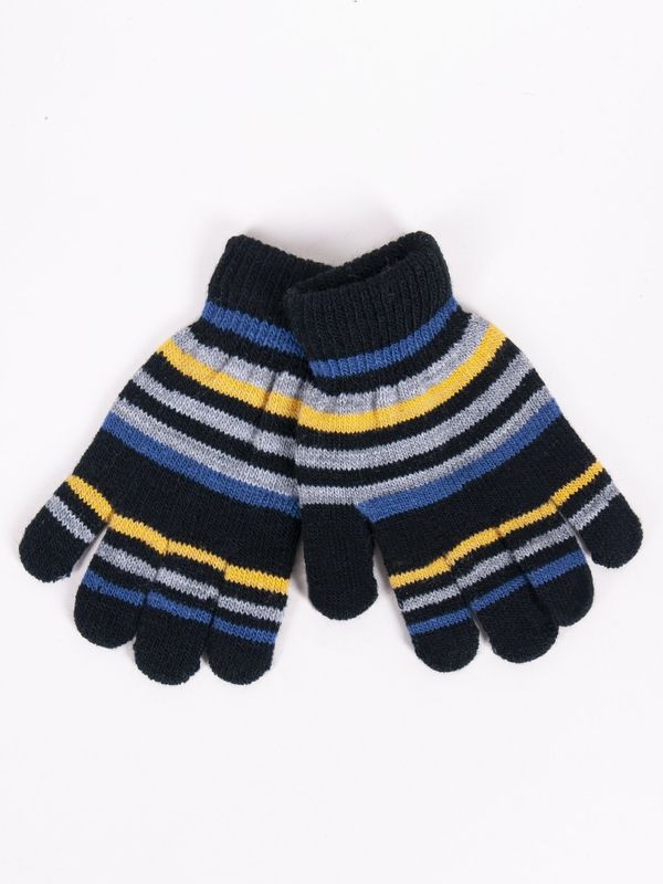 Yoclub Yoclub Kids's Boys' Five-Finger Gloves RED-0118C-AA50-004