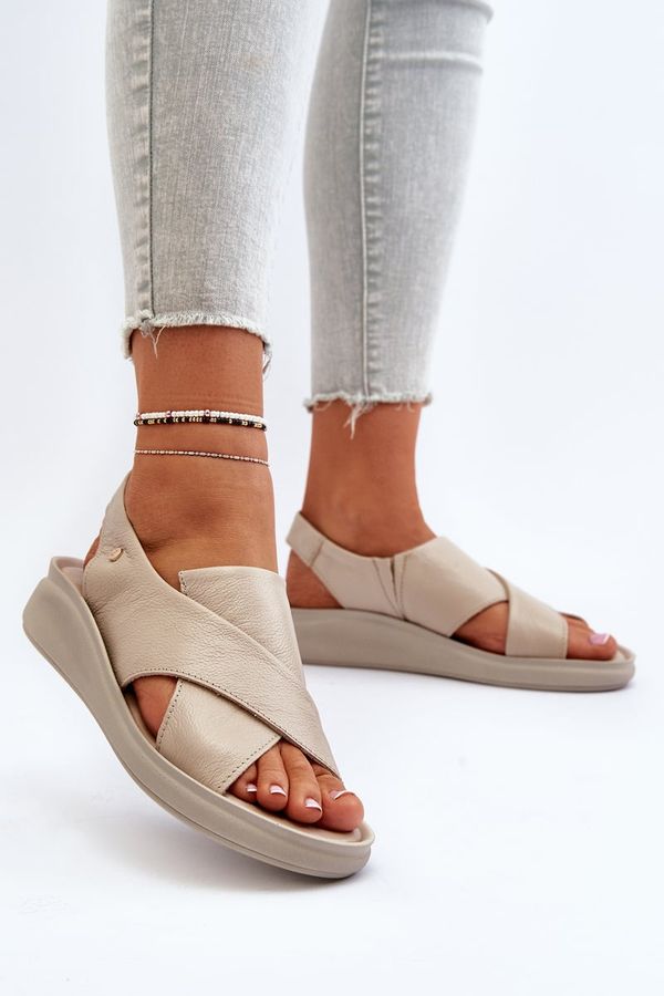 Zazoo Zazoo Кожени сандали на танкетка черни Morgan