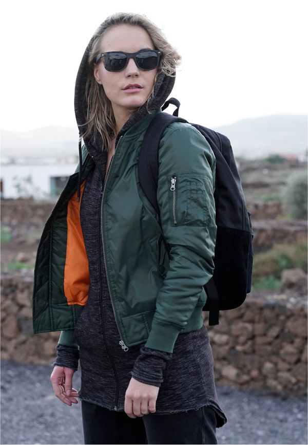 Urban Classics Жените основни бомбардировач яке маслина