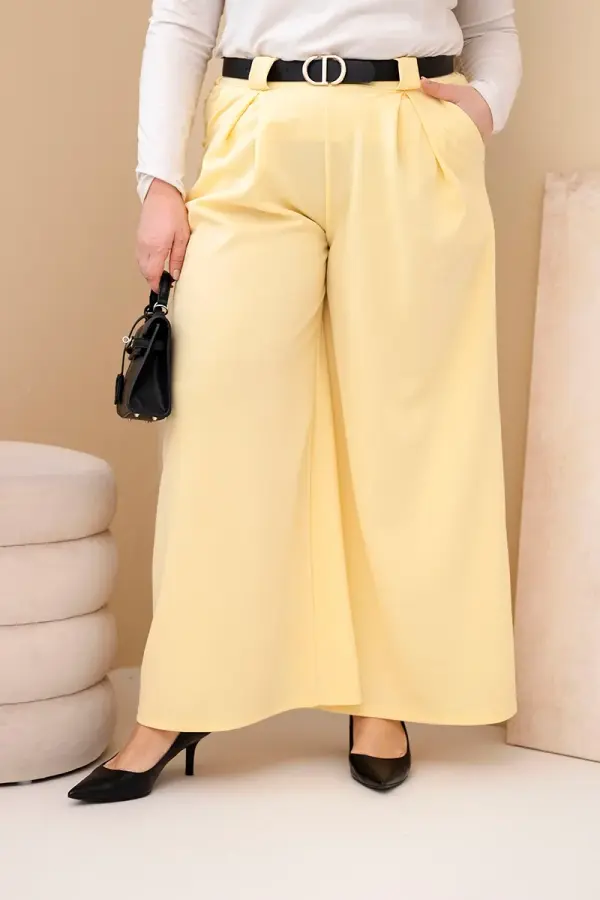 Kesi Włoski Жълти панталони plus size с колан Kesi