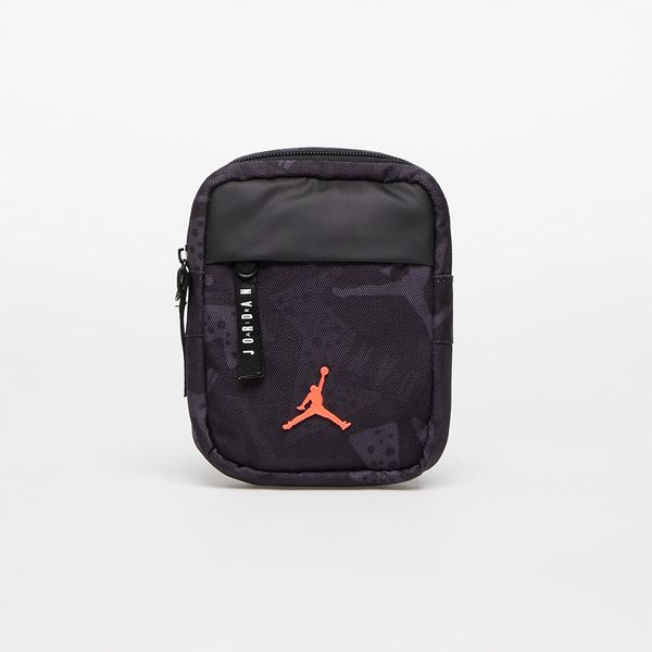 Jordan Чанта Jordan Airborne Hip Bag Black/ Infrared 0,5l