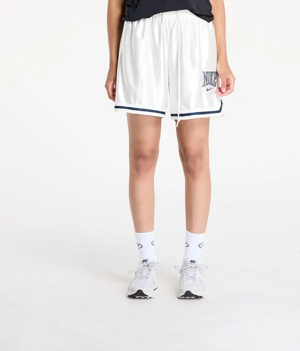 Nike Къси панталони Nike Sportswear Women's Loose Mid-Rise Graphic Shorts White M