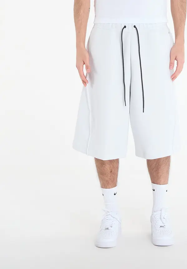 Nike Къси панталони Nike Tech Men's Fleece Oversized Fit Shorts Off White/ Black L