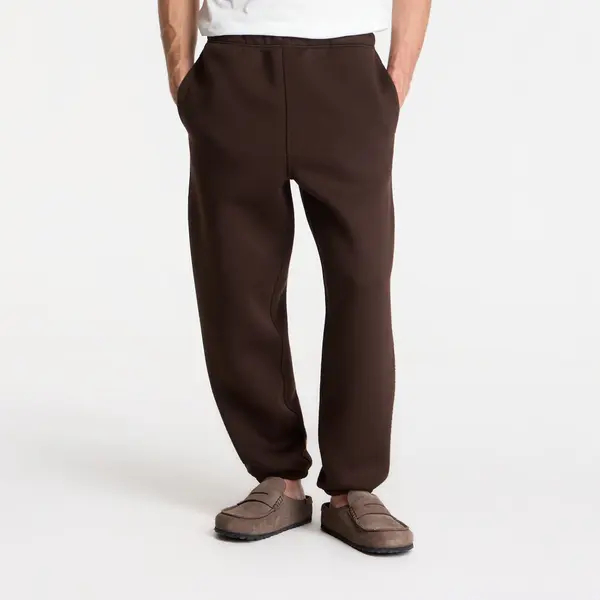 Calvin Klein Потници Calvin Klein Cooling Spacer Embossed Logo Joggers Dark Coffee L