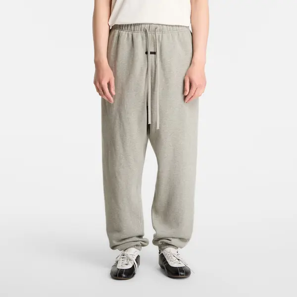 Fear of God Essentials Потници Fear of God Essentials Signature Classic Sweatpants Concrete Heather/ Dark Concrete Heather XL