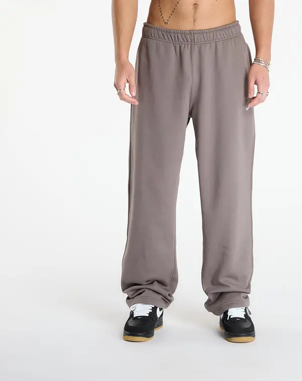 Nike Потници Nike Solo Swoosh Men's Fleece Open-Hem Pants Cave Stone/ Cave Stone/ White XXL