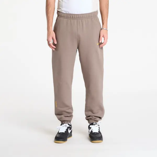 Nike Потници Nike x NOCTA Fleece CS Sweatpants Olive Grey/ Yellow Ochre XS