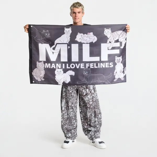 RIPNDIP RIPNDIP Man I Love Felines Flag Black Universal