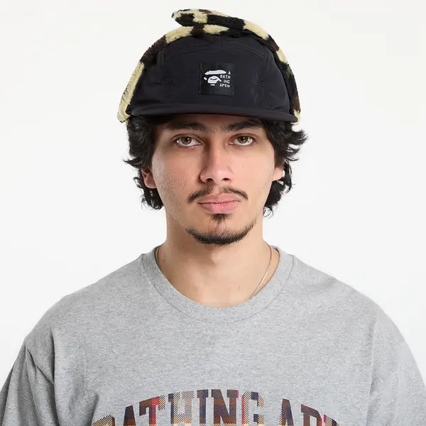 A BATHING APE Шапка A BATHING APE 1St Camo Puffy Flight Cap Black M