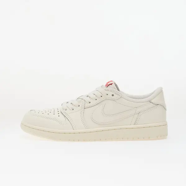 Jordan Сникърси Air Jordan 1 Retro Low Sail/ Sail-University Red EUR 47.5