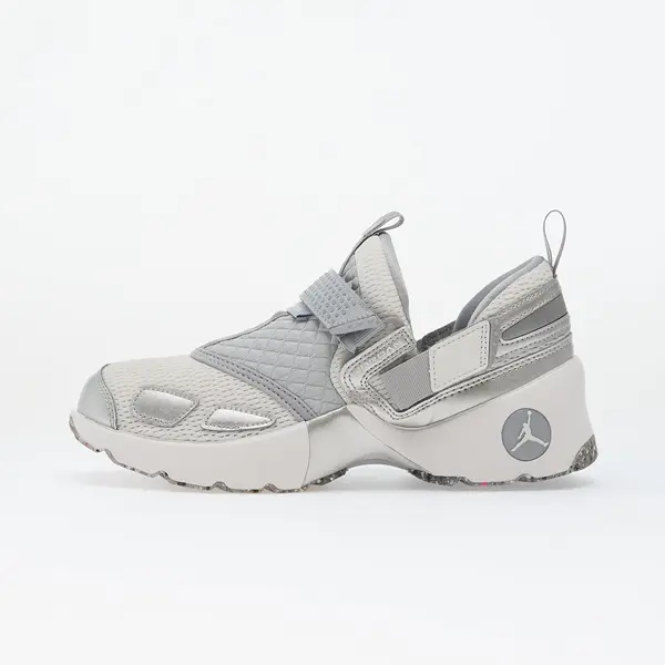 Jordan Сникърси Jordan Trunner Lx Wolf Grey/ Summit White-Reflective Slvr EUR 38.5