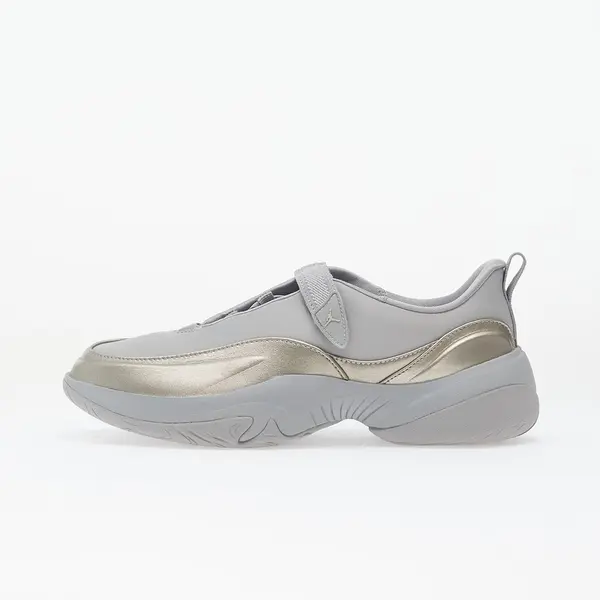 Jordan Сникърси Jordan W Pointe Metallic Silver/ Photon Dust-Smoke Grey EUR 36.5