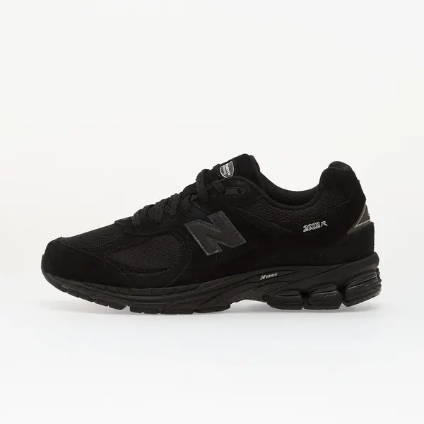 New Balance Сникърси New Balance 2002 Black/ Black Metallic EUR 37.5