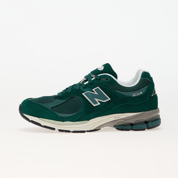 New Balance Сникърси New Balance 2002R Green EUR 40.5