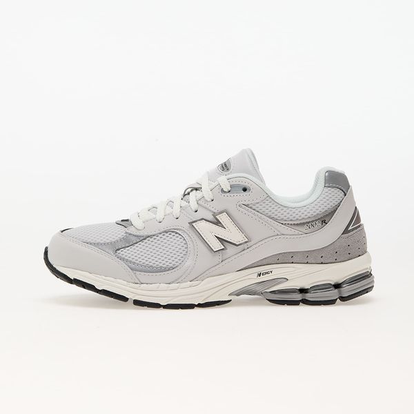 New Balance Сникърси New Balance 2002R Grey EUR 44