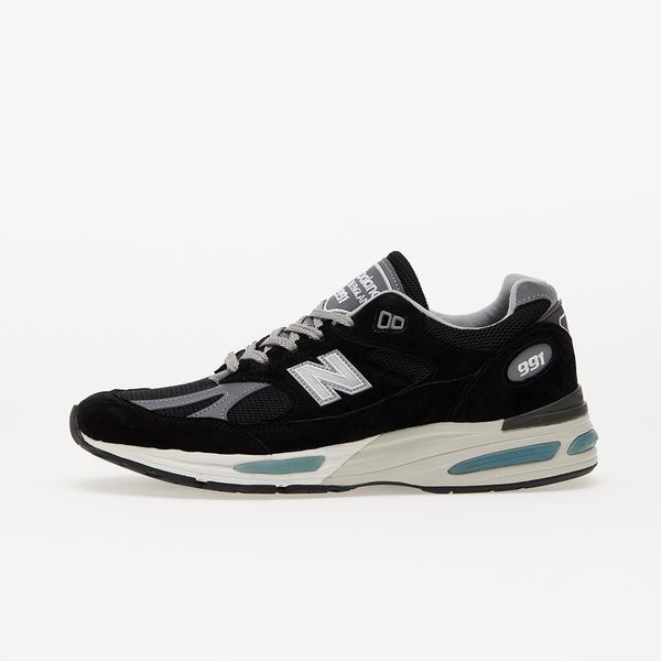 New Balance Сникърси New Balance 991 V2 Made in UK Black EUR 40