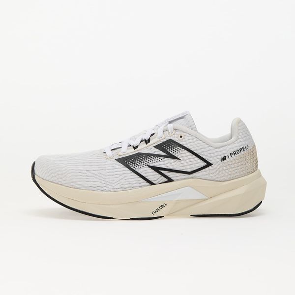 New Balance Сникърси New Balance FuelCell Propel v5 White/ Linen/ Black cement EUR 40