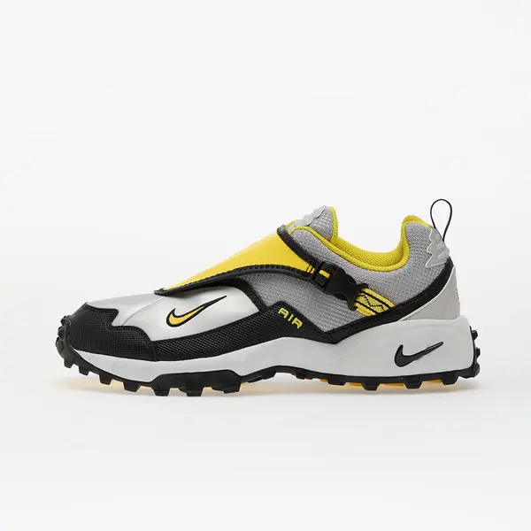Nike Сникърси Nike Acg Phassad Black/ Yellow Zest-Metallic Silver EUR 40.5