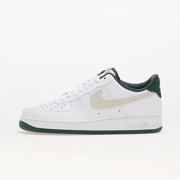Nike Сникърси Nike Air Force 1 '07 Lv8 White/ Sea Glass-Vintage Green EUR 40