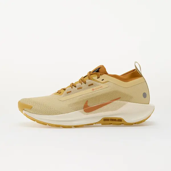 Nike Сникърси Nike Reactx Pegasus Trail 5 Gtx Sp Team Gold/ Desert Ochre-Wheat Gold-Pale Ivory EUR 38