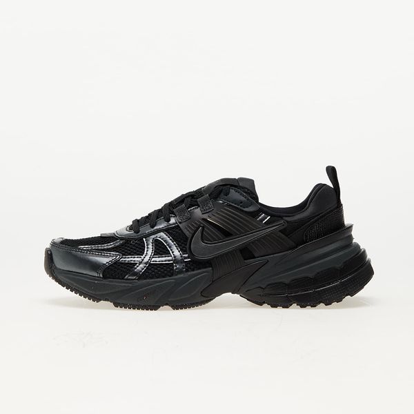Nike Сникърси Nike V2K Run Black/ Dk Smoke Grey-Anthracite EUR 39