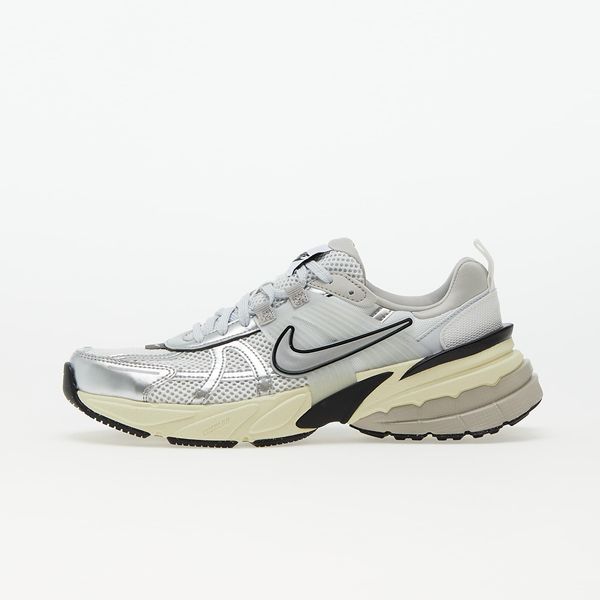 Nike Сникърси Nike V2K Run Summit White/ Metallic Silver EUR 38