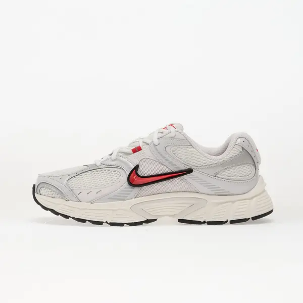 Nike Сникърси Nike V5 Rnr Summit White/ Fire Red-Platinum Tint EUR 40
