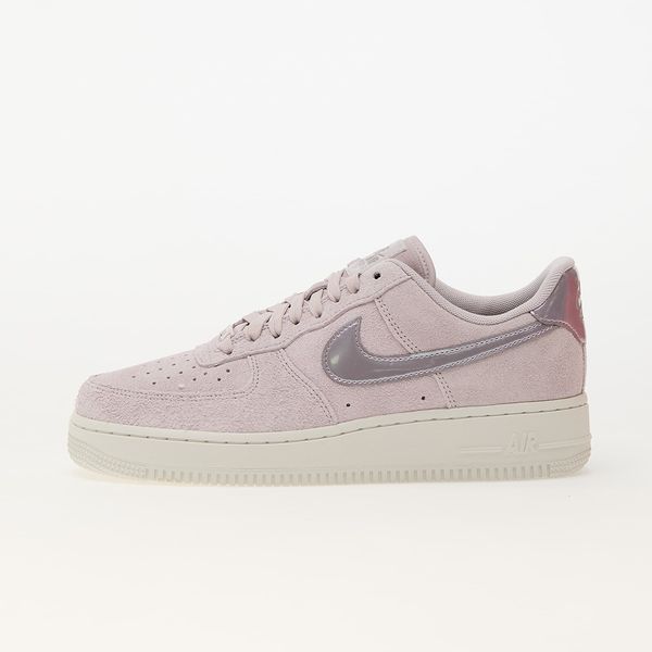 Nike Сникърси Nike W Air Force 1 '07 Se Platinum Violet/ Lt Violet Ore EUR 36