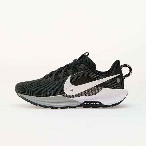 Nike Сникърси Nike W Pegasus Trail 5 Black/ White-Anthracite-Wolf Grey EUR 37.5
