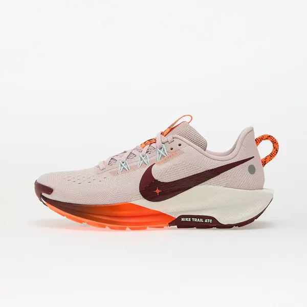 Nike Сникърси Nike W Reactx Pegasus Trail 5 Silt Red/ Dk Team Red-Hyper Crimson-Sail-Glacier Blue EUR 40.5